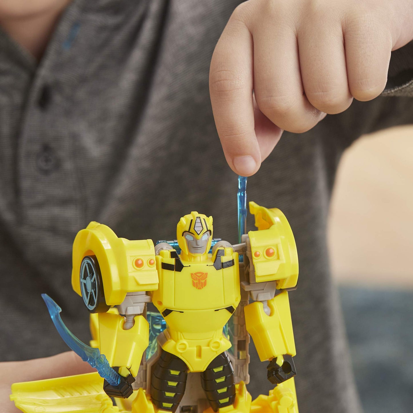 Hasbro TRA Cyberverse Ultra Bumblebee