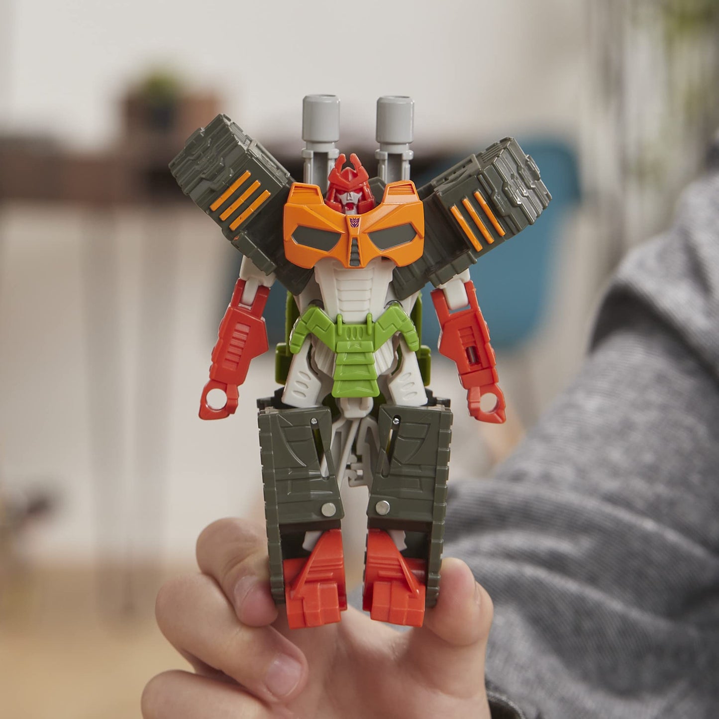 Hasbro Transformers Bumblebee Cyberverse Adventures Action Attackers: 1-Step Bludgeon Action Figure, Whirlwind Slash Action Attack Move, 4.25-inch, E7071AS00