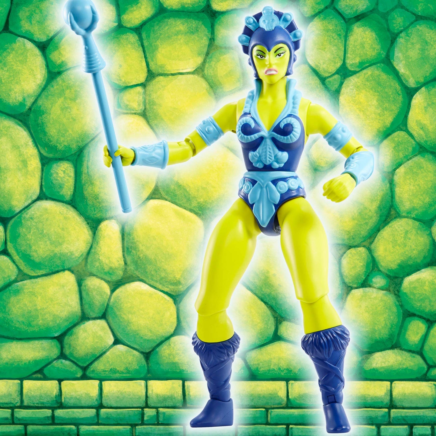 Masters of The Universe Origins Evil-Lyn Action Figure